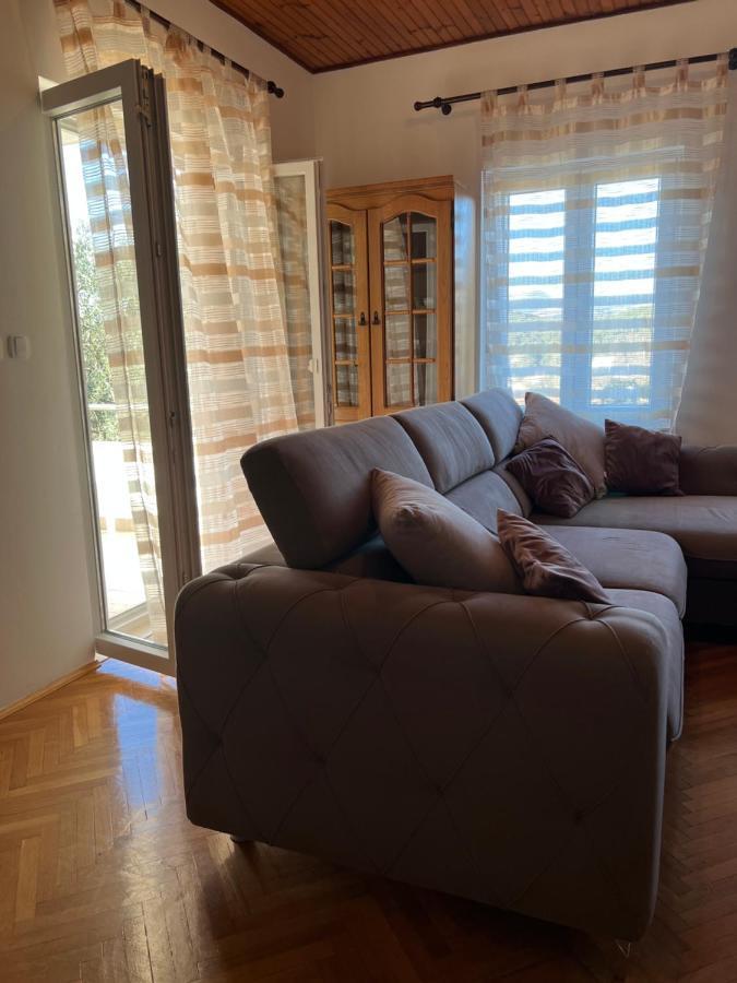 Apartmani Luka Zrnovo Exterior foto